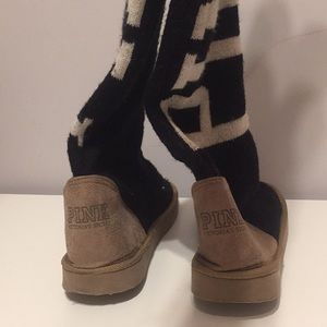 RARE!! Victoria Secret Mukluk slipper sock boot